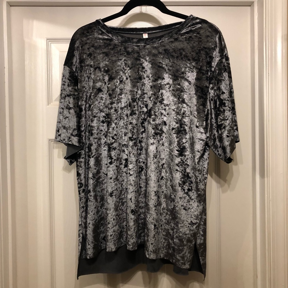 Velvet short sleeve top XL